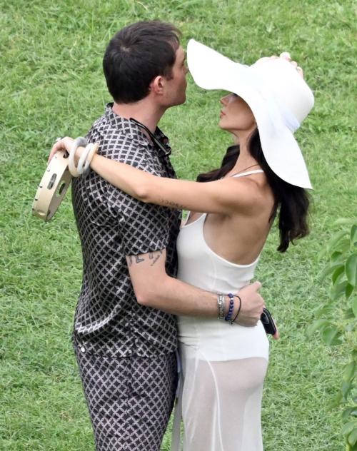Amy Jackson at a Pool Party with Friends at Giardini del Fuenti in Lido 5