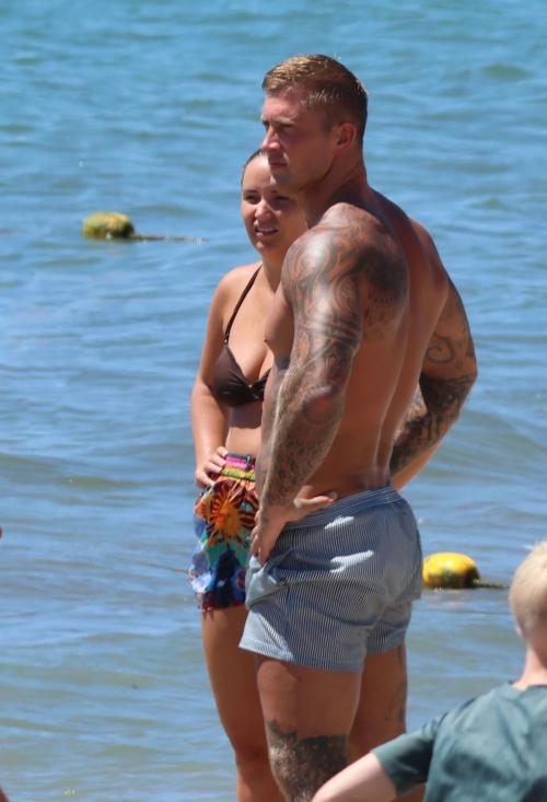 Jacqueline Jossa Bikini Dan Osborne Water Park Marbella 2024 12