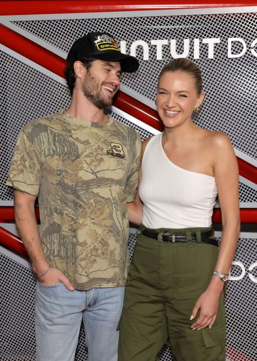 Kelsea Ballerini Inuit Dome Opening Night Los Angeles August 2024 5
