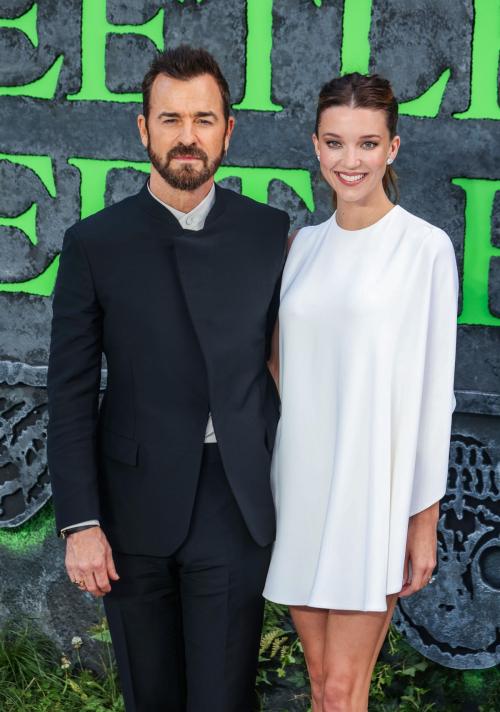 Nicole Brydon Bloom and Justin Theroux at Beetlejuice Beetlejuice Premiere 2024 in London