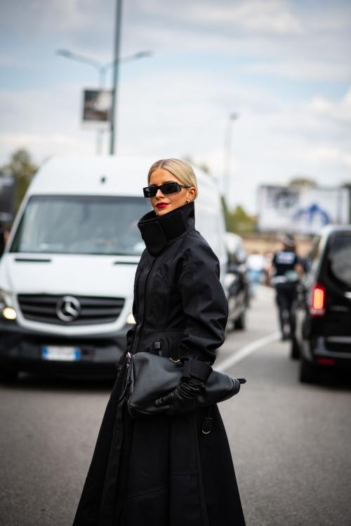 Caroline Daur Arrives at Prada Fashion Show at Milan Fashion Week 1