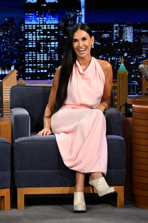 Demi Moore on Tonight Show Starring Jimmy Fallon 2