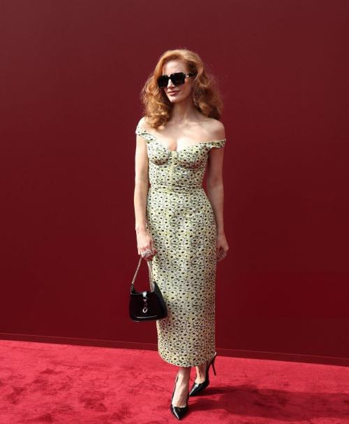 Jessica Chastain at Gucci Fashion Show at Milan Fashion Week 4