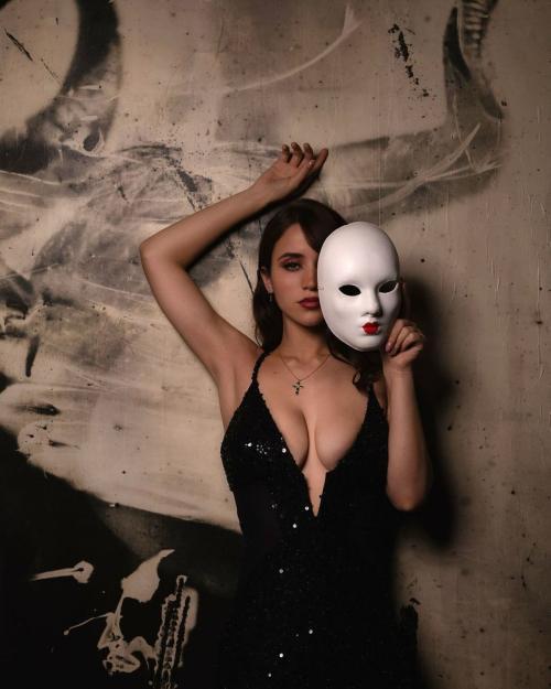 Caylee Cowan Halloween Photoshoot, October 2024 6