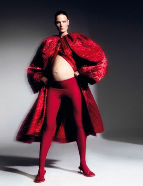 Constance Jablonski in Harper’s Bazaar Spain November 2024 9