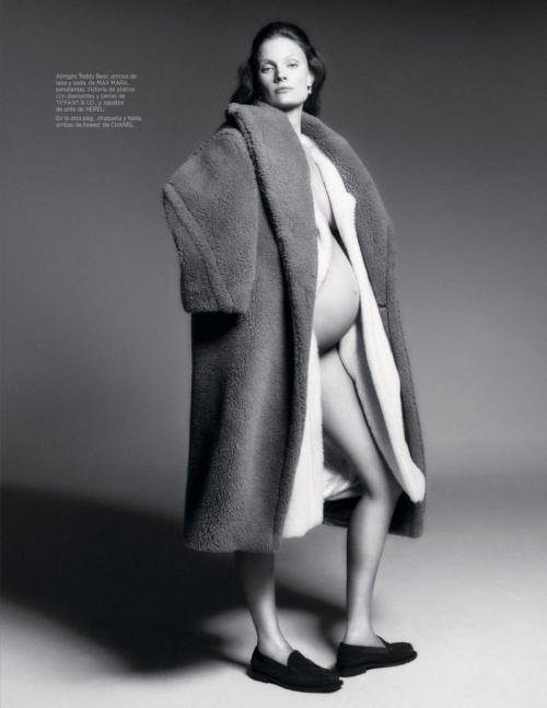 Constance Jablonski in Harper’s Bazaar Spain November 2024 10