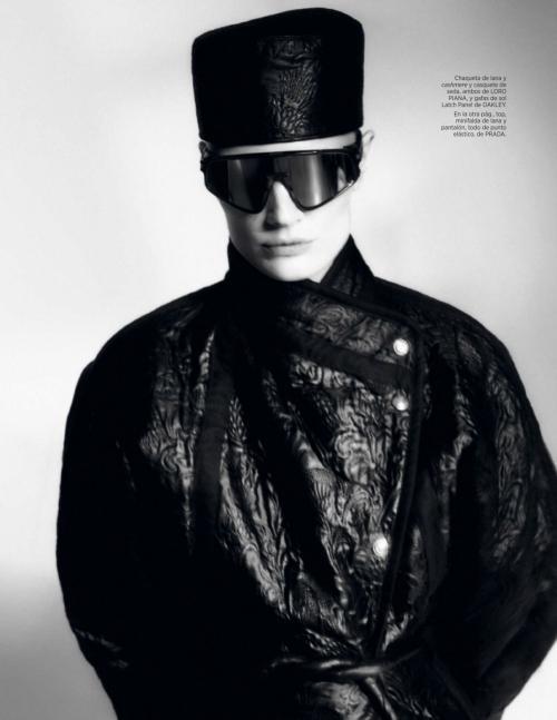 Constance Jablonski in Harper’s Bazaar Spain November 2024 12