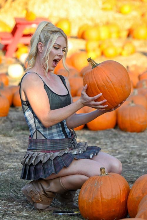 Heidi Montag & Spencer Pratt at Pumpkin Patch, October 2024 2
