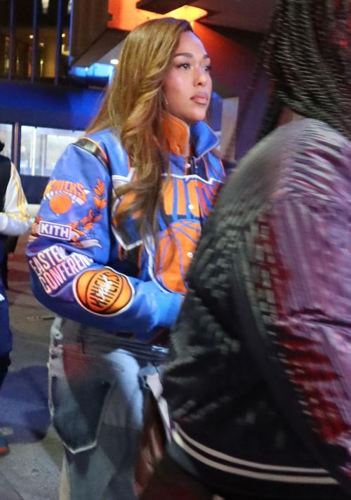 Jordyn Woods Arrives at Penn Station in New York, October 2024 3