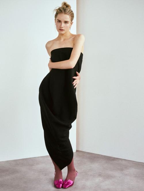 Miriam Petche for ContentMode Magazine, October 2024 5