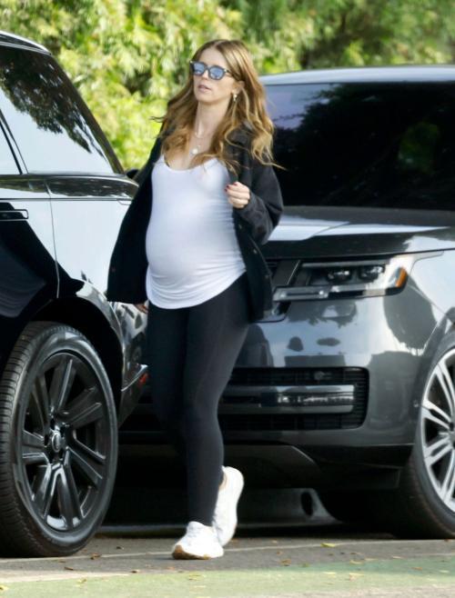 Pregnant Katherine Schwarzenegger Leaves Workout Class in Los Angeles, October 2024 5