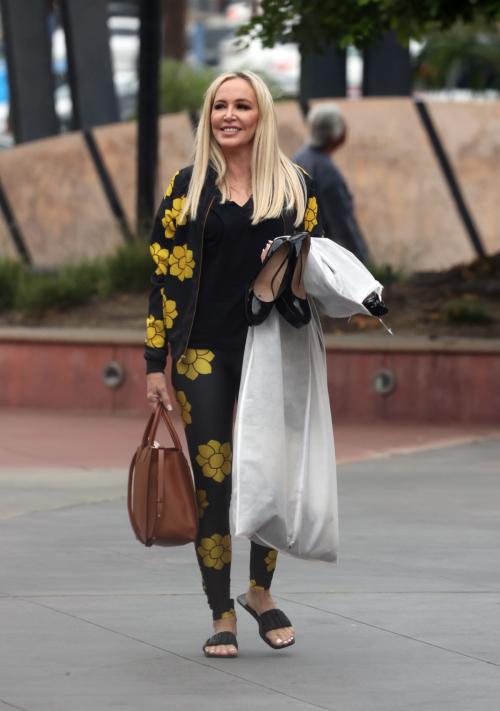 Shannon Beador Out and About in Ontario, October 2024 6