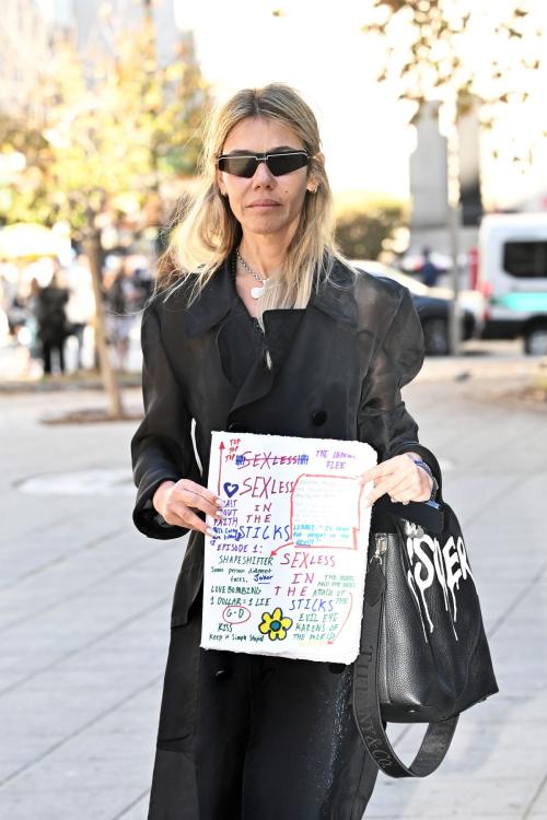 Libbie Mugrabi Arrives at Manhattan Criminal Court, Nov 2024 6