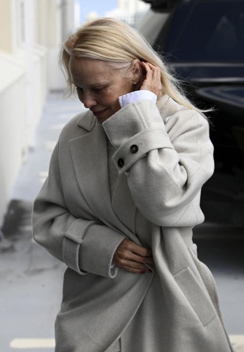 Pamela Anderson Out and About in Miami, November 2024 1