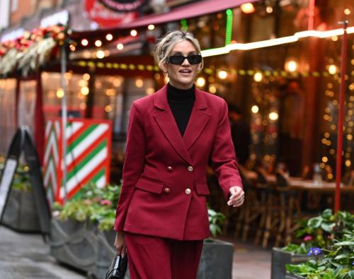 Ashley Roberts Leaves Global Radio in London, December 2024 6