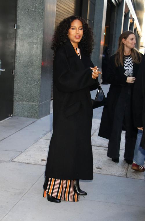 Kerry Washington Leaves The View in New York, December 2024 4