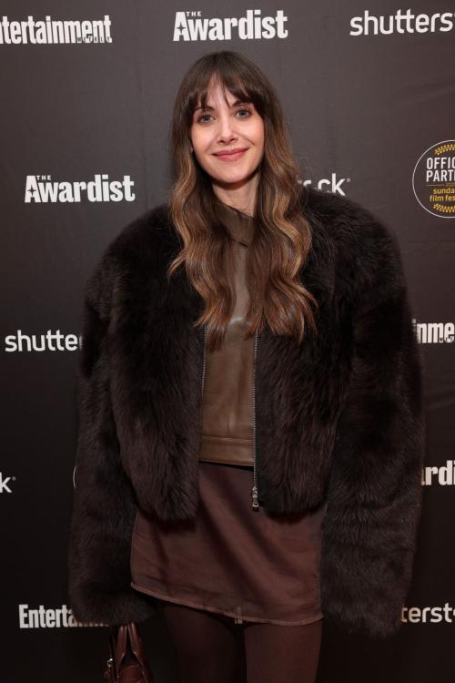 Alison Brie Highlights EW Awardist Party, January 2025 2
