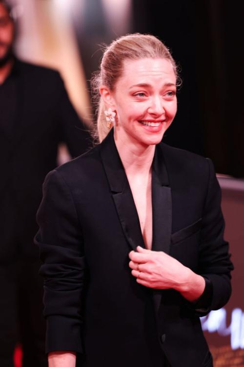 Amanda Seyfried Wows at Life Is A Dream Concert, January 2025 3
