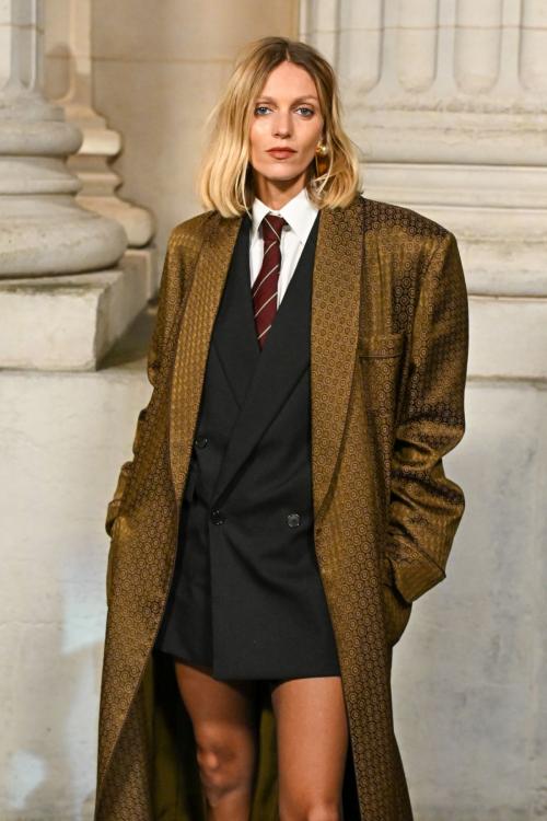 Anja Rubik at Saint Laurent Menswear Show, January 2025 2