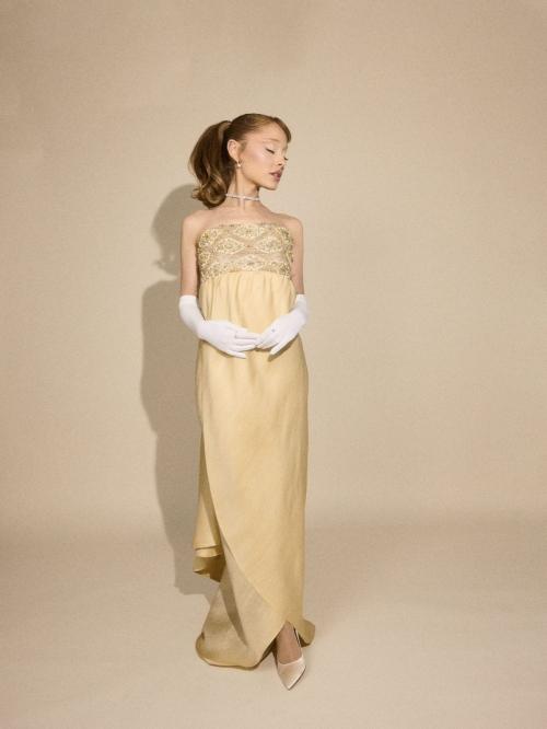 Ariana Grande at 82nd Golden Globe Awards Photoshoot, January 2025 2