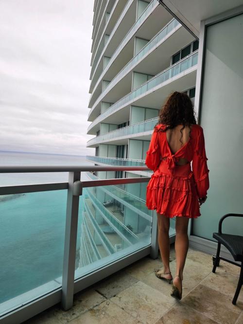 Blanca Blanco Wows at Hotel in Miami, January 2025 2