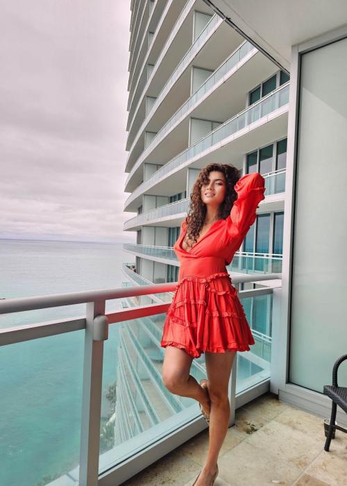 Blanca Blanco Wows at Hotel in Miami, January 2025 4
