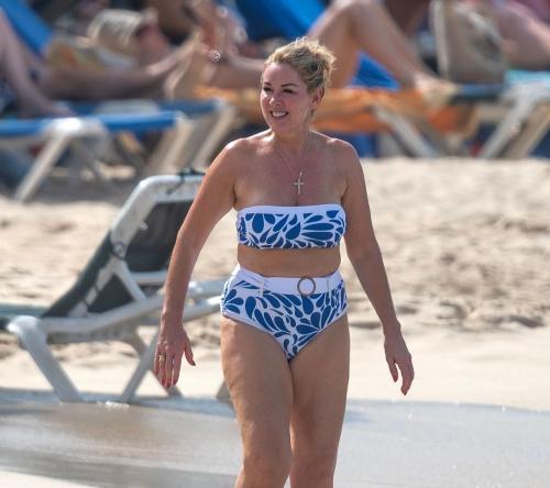 Claire Sweeney in Barbados, December 2024 8