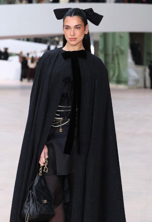 Dua Lipa at Chanel SS Photocall at Paris Fashion Week, January 2025 3