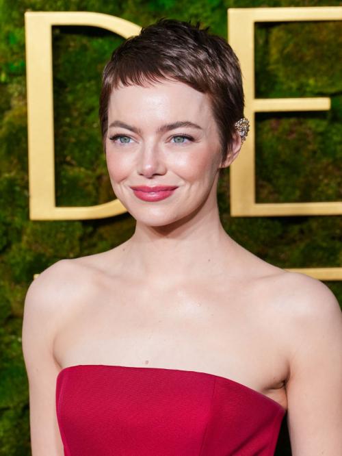 Emma Stone Dazzles at 82nd Annual Golden Globes, January 2025 5
