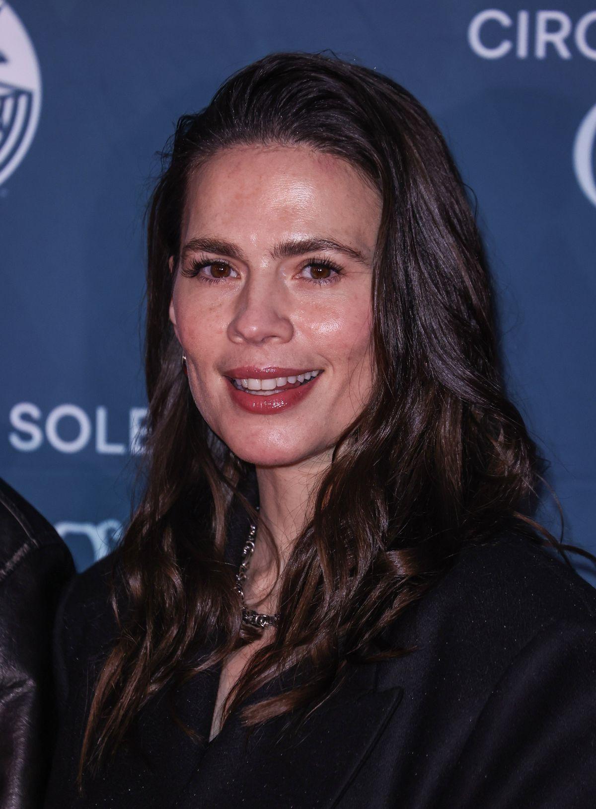 Hayley Atwell Stuns at Cirque du Soleil Corteo Premiere, January 2025