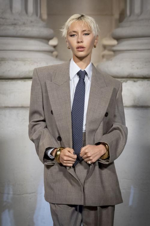 Iris Law at Saint Laurent Photocall in Paris, January 2025 5