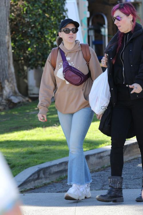 Jodie Sweetin Out Shopping at Farmer's Market, January 2025