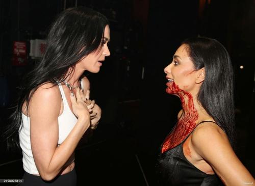 Katy Perry Visits Nicole Scherzinger on Broadway, January 2025 5