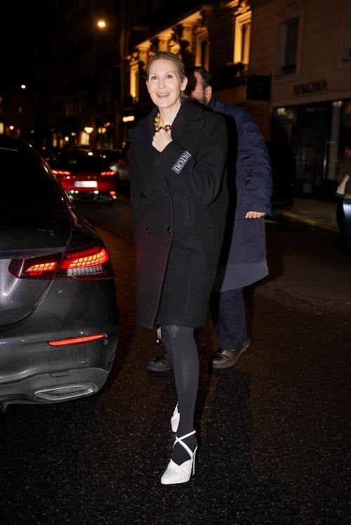 Kelly Rutherford Exudes Elegance at Paris Fashion Week, January 2025 3