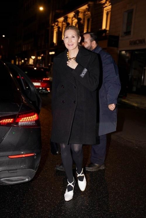 Kelly Rutherford Exudes Elegance at Paris Fashion Week, January 2025 4