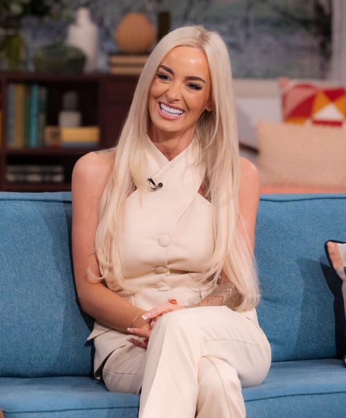 Leanne Quigley Engages Viewers on This Morning Show, January 2025 4