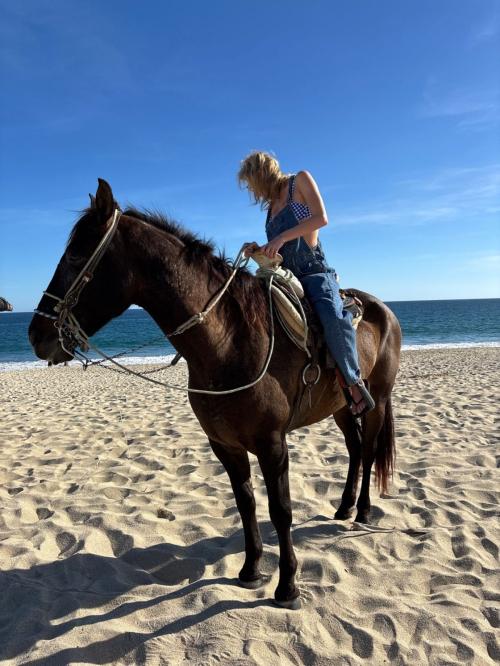 Lilia Buckingham - Instagram Photos, January 2025 12