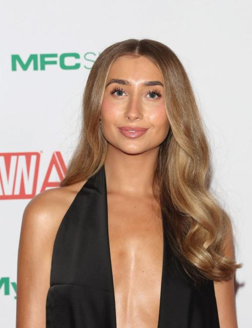 Lily Phillips Dazzles at 2025 AVN Awards, January 2025 5