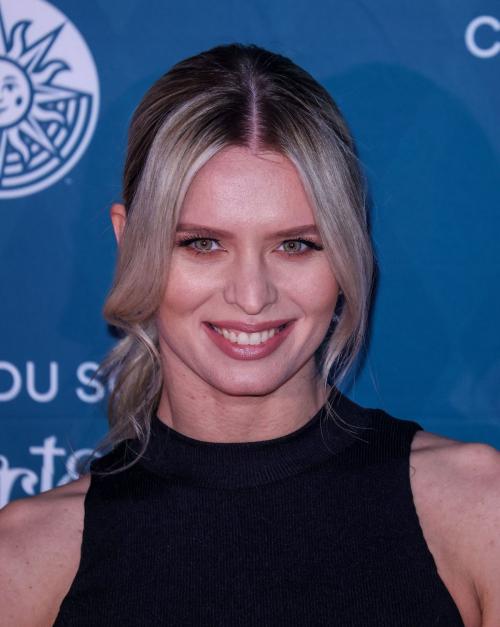 Nadiya Bychkova at Cirque du Soleil Corteo Premiere, January 2025 1