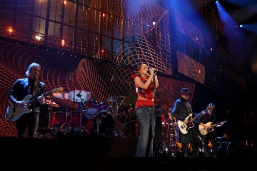 Tate McRae performs at FireAid Benefit Concert, January 2025 1