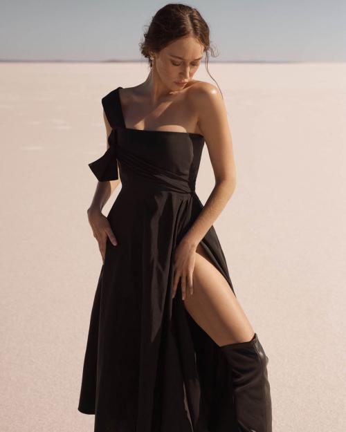 Alycia Debnam-Carey for Elle Australia, March 2025 5