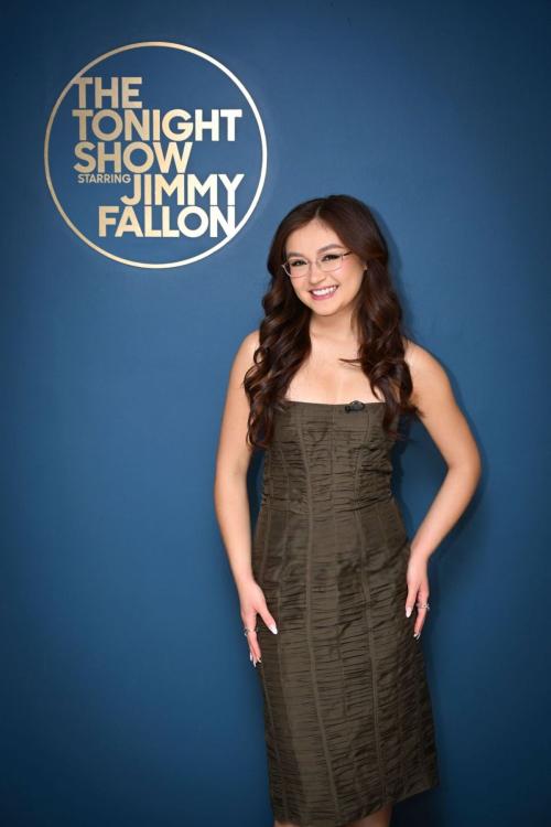 Anna Cathcart on The Tonight Show with Jimmy Fallon, Feb 2025 9