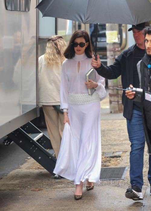 Anne Hathaway Arrives on the Set of The Verity New York, February 2025