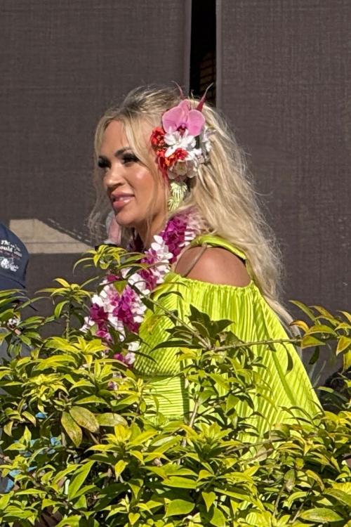 Carrie Underwood Filming as Idol Judge in Hawaii, February 2025 4