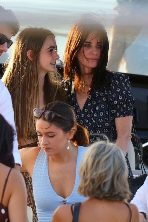 Courteney Cox & Coco Arquette at a Wedding in Sydney, February 2025 1