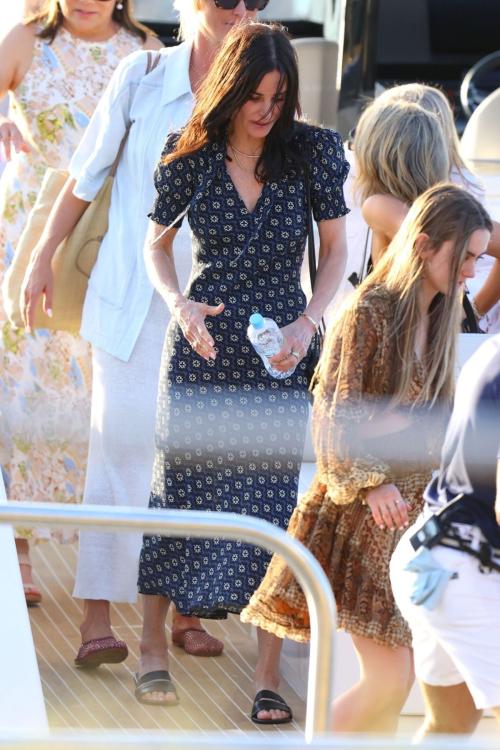 Courteney Cox & Coco Arquette at a Wedding in Sydney, February 2025 2