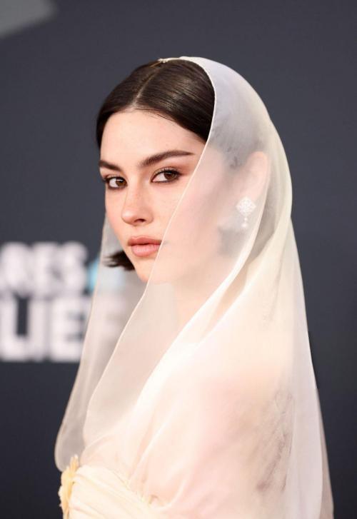 Gracie Abrams at GRAMMY Awards in Los Angeles, February 2025 9