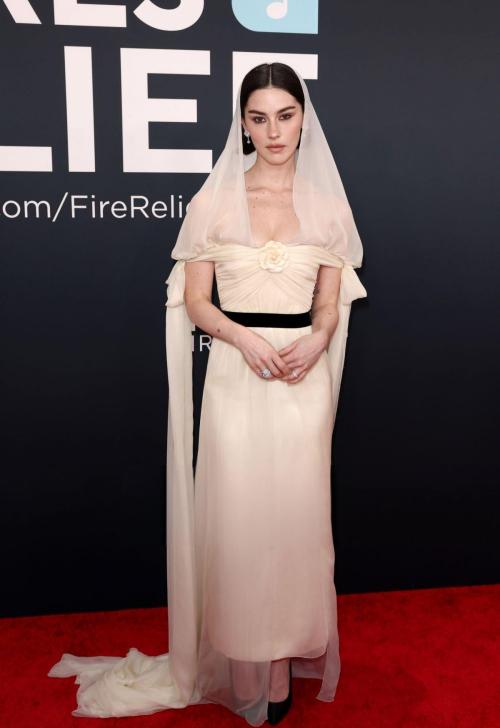 Gracie Abrams at GRAMMY Awards in Los Angeles, February 2025 7