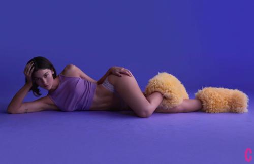 Gracie Abrams for Cosmopolitan Magazine, February 2025 5