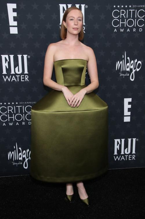 Hannah Einbinder at Critics Choice Awards, February 2025 6